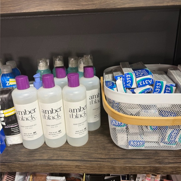 Saturday $3 & $5 Starts Beauty Show - Picture 10 of 11